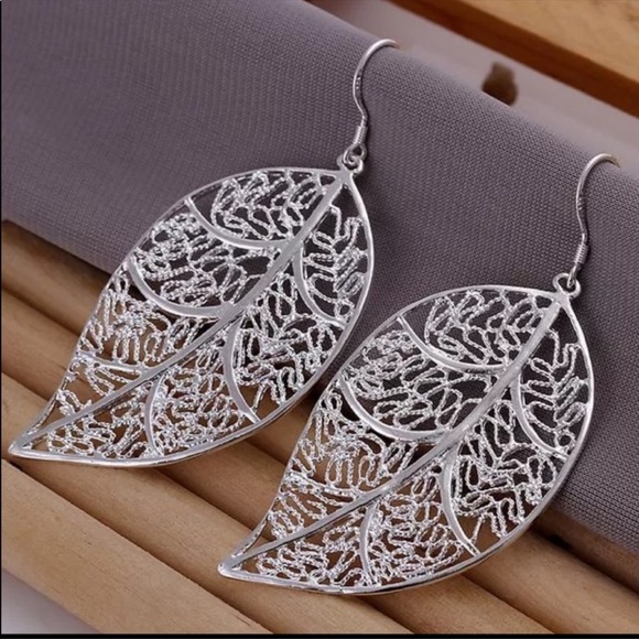Jewelry - Sterling Silver 925 Leaves Earrings